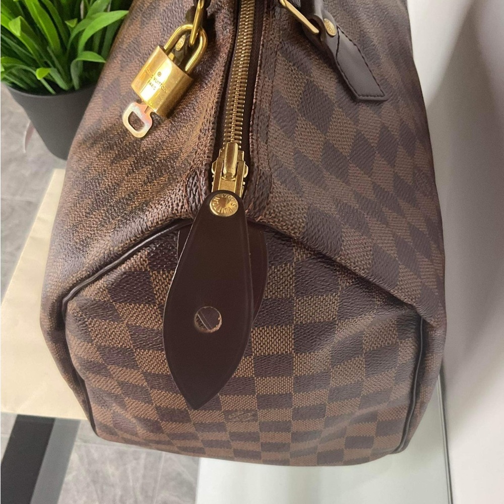 Louis’s Vuitton Speedy Damier Ebene 35 Handbag